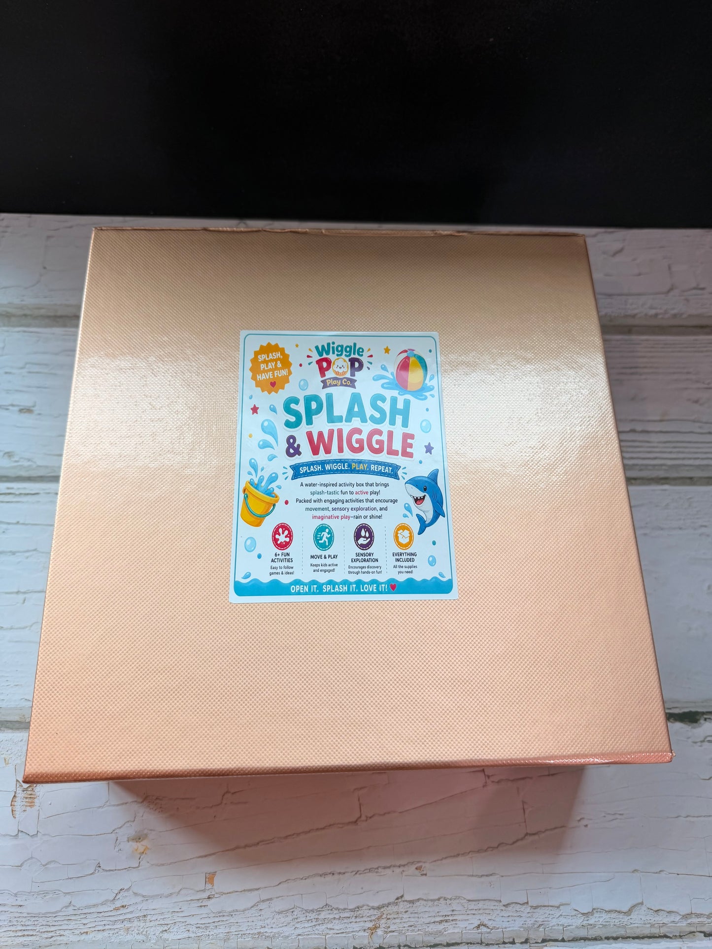 Splash & Wiggle Play Box