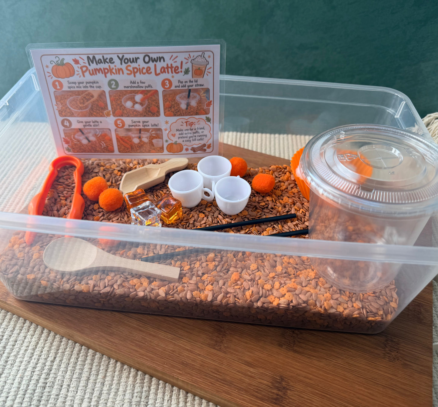 Pumpkin Spice Fall Sensory Bin | Themed kids sensory bin
