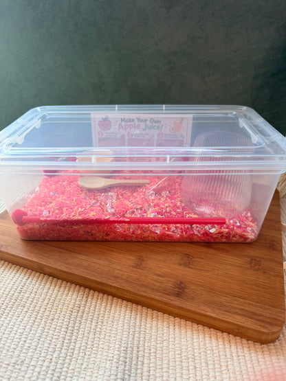 Apple Themed Sensory Bin | Fall sensory bin for kids