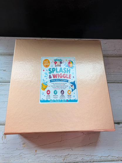 Splash & Wiggle Play Box