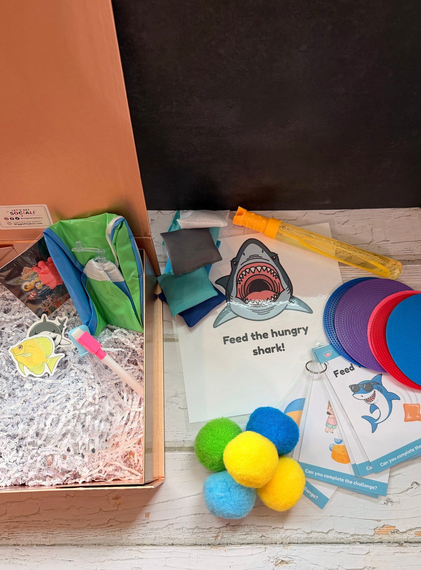 Splash & Wiggle Play Box