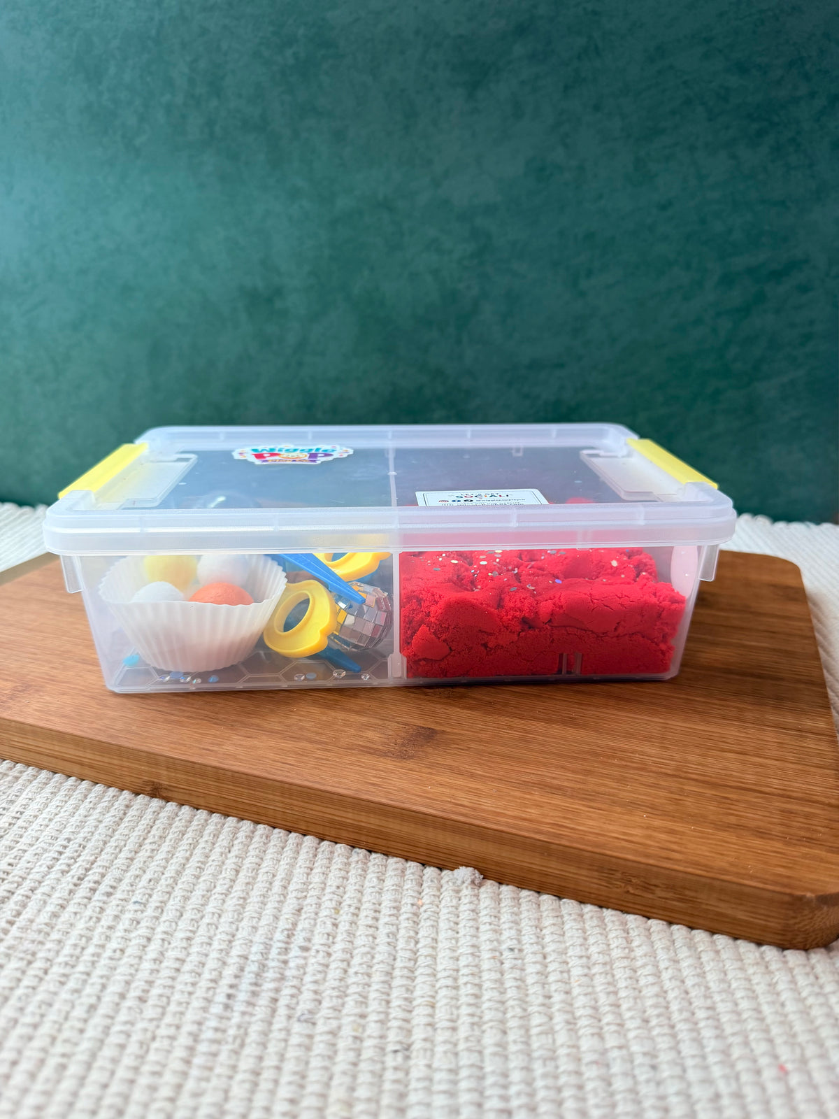 Travel sensory bin 