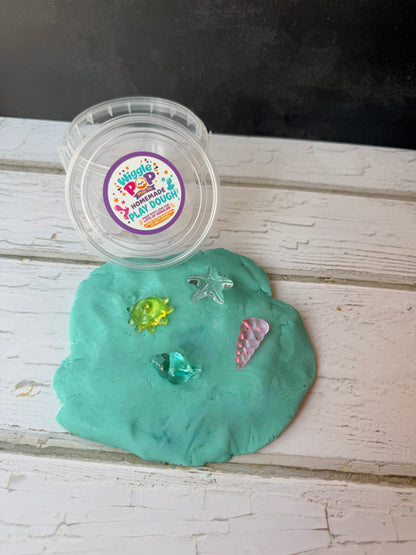 Play Dough Bucket (pick your color)