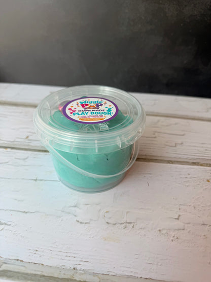 Play Dough Bucket (pick your color)