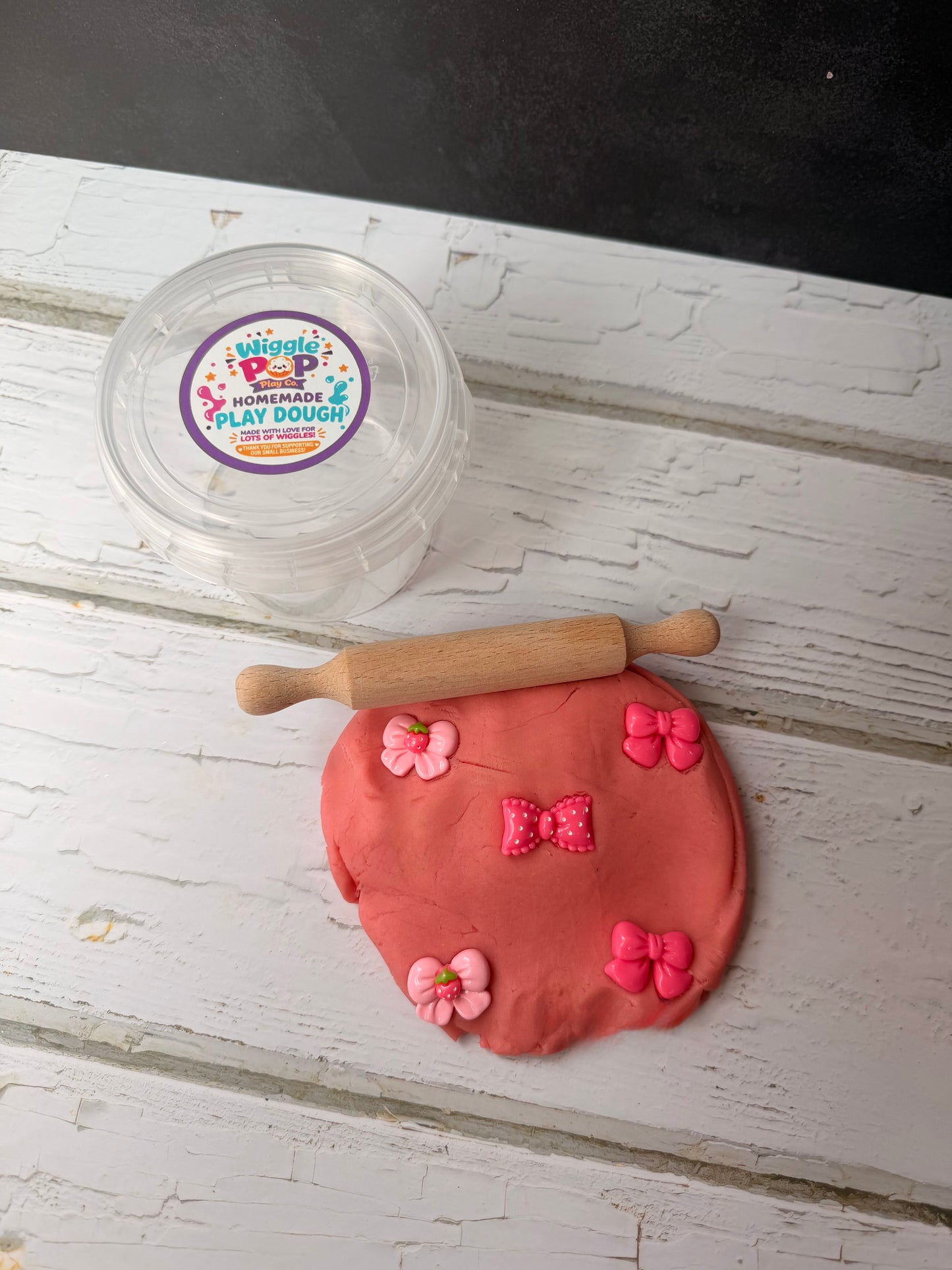 Play Dough Bucket (pick your color)