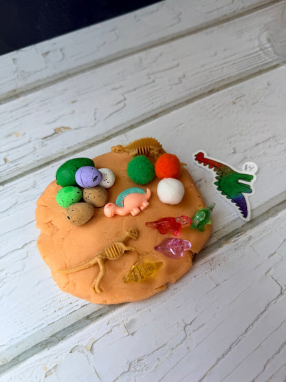 Take and Play Dino Play Dough Bucket 